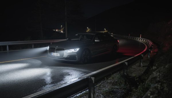 Ampoules LED voiture : les avantages et innovations pour vos trajets nocturnes